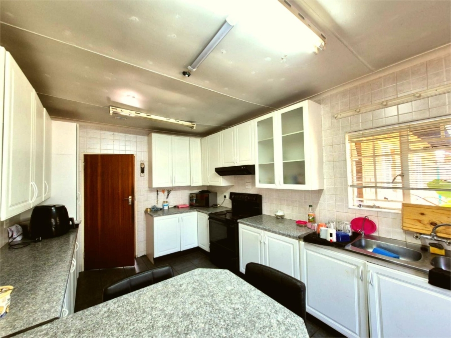 4 Bedroom Property for Sale in Vaalpark Free State